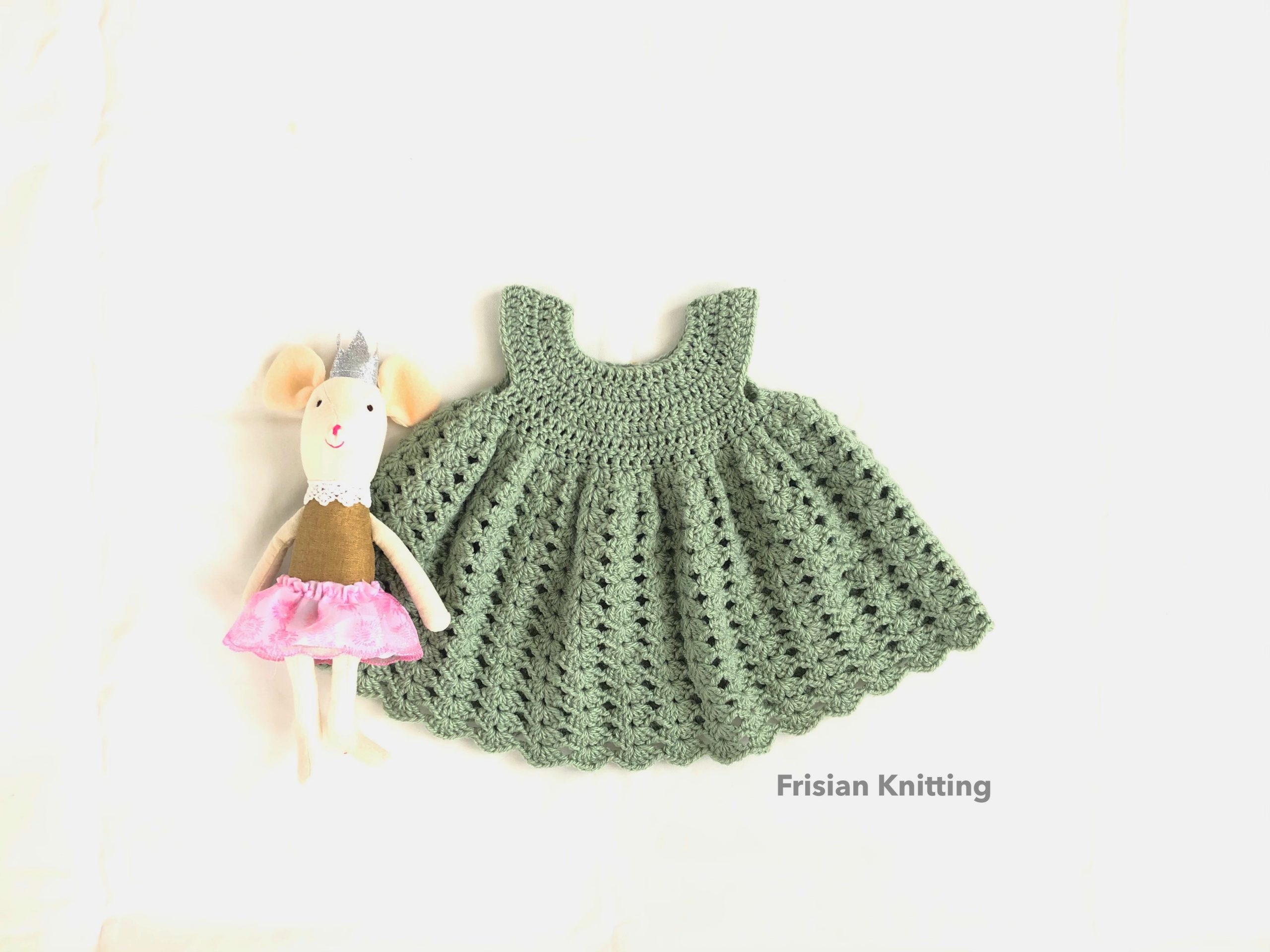crochet-baby-dress-madeline