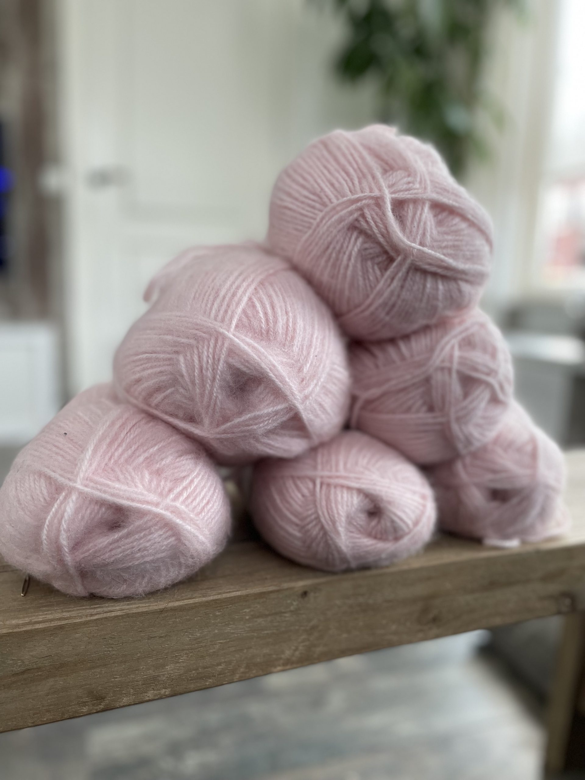 Knit-yarn-mohair